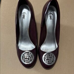 FIONI Clothing Red and Silver Heels with Elegant Design